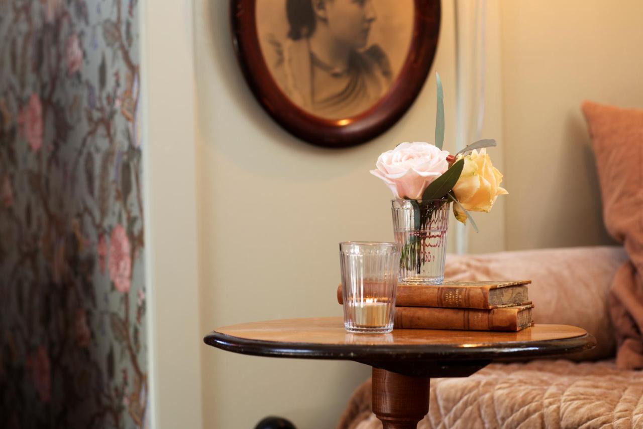 Strandvillan Hotell Och Bed & Breakfast Lysekil Esterno foto
