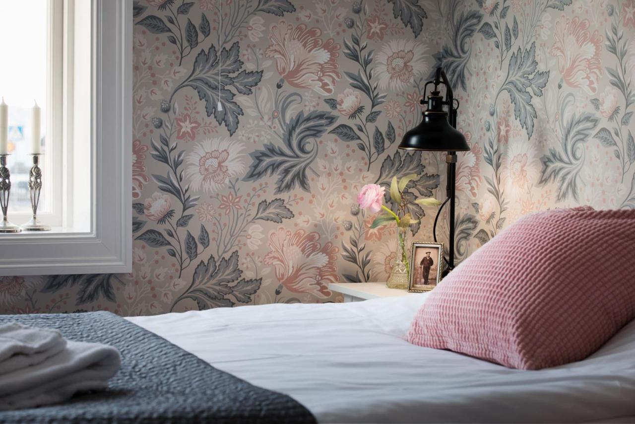 Strandvillan Hotell Och Bed & Breakfast Lysekil Esterno foto