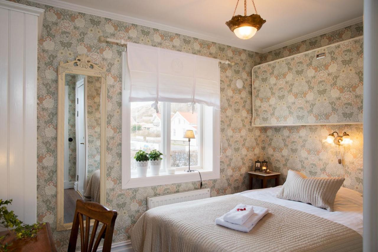 Strandvillan Hotell Och Bed & Breakfast Lysekil Esterno foto