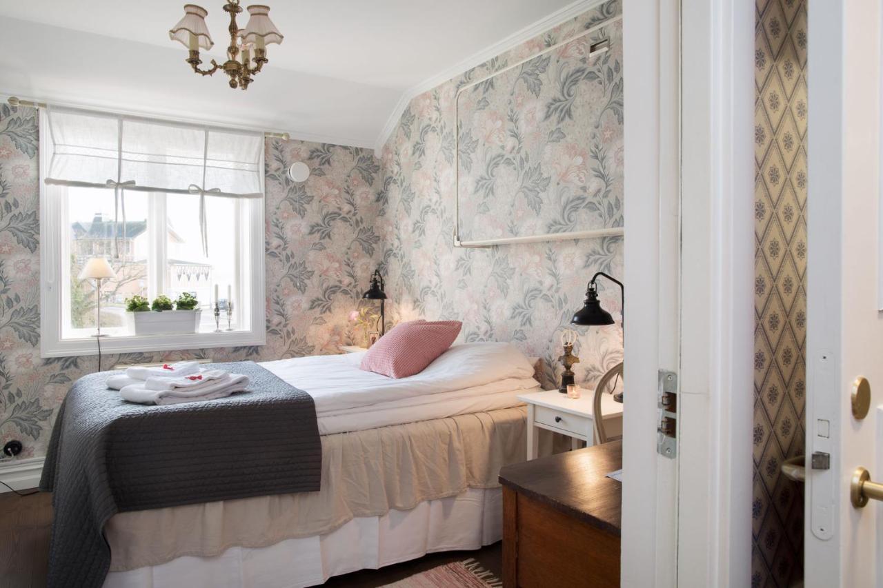 Strandvillan Hotell Och Bed & Breakfast Lysekil Esterno foto