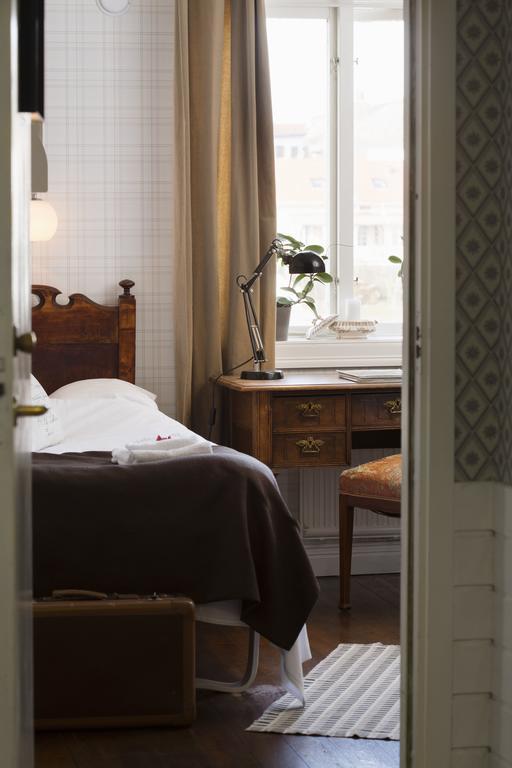 Strandvillan Hotell Och Bed & Breakfast Lysekil Esterno foto