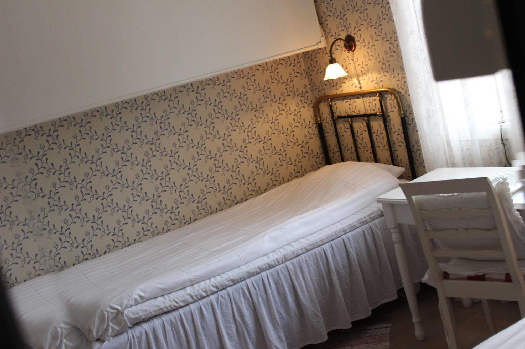 Strandvillan Hotell Och Bed & Breakfast Lysekil Esterno foto