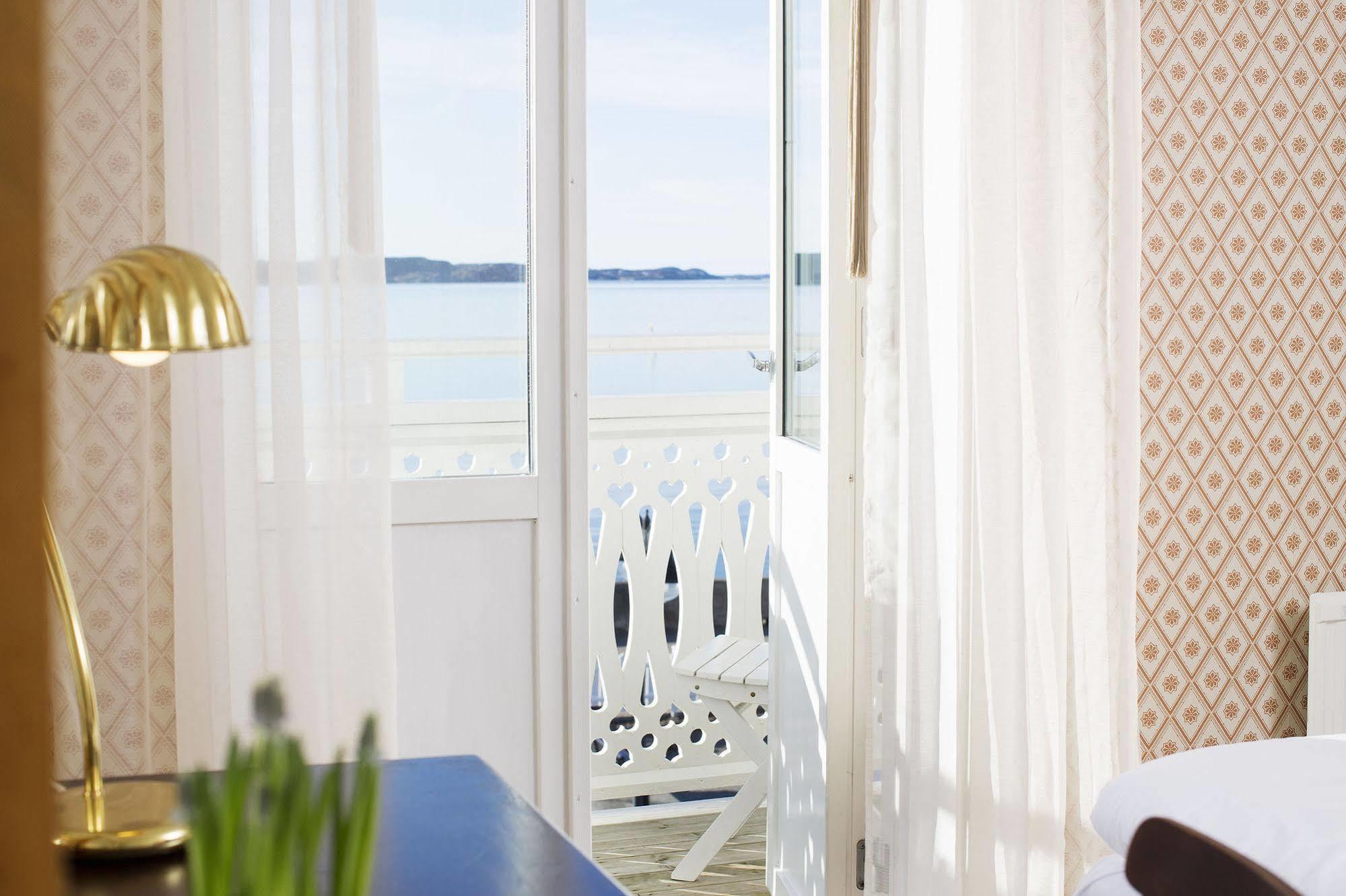 Strandvillan Hotell Och Bed & Breakfast Lysekil Esterno foto