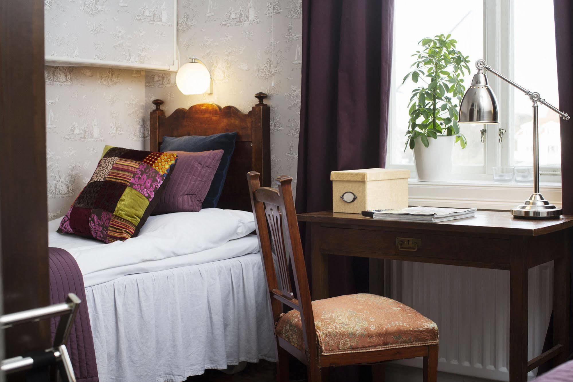 Strandvillan Hotell Och Bed & Breakfast Lysekil Esterno foto