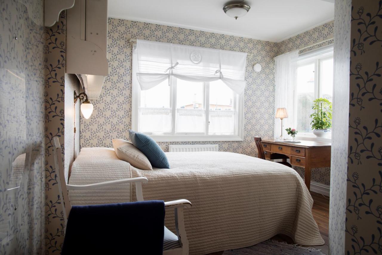 Strandvillan Hotell Och Bed & Breakfast Lysekil Esterno foto