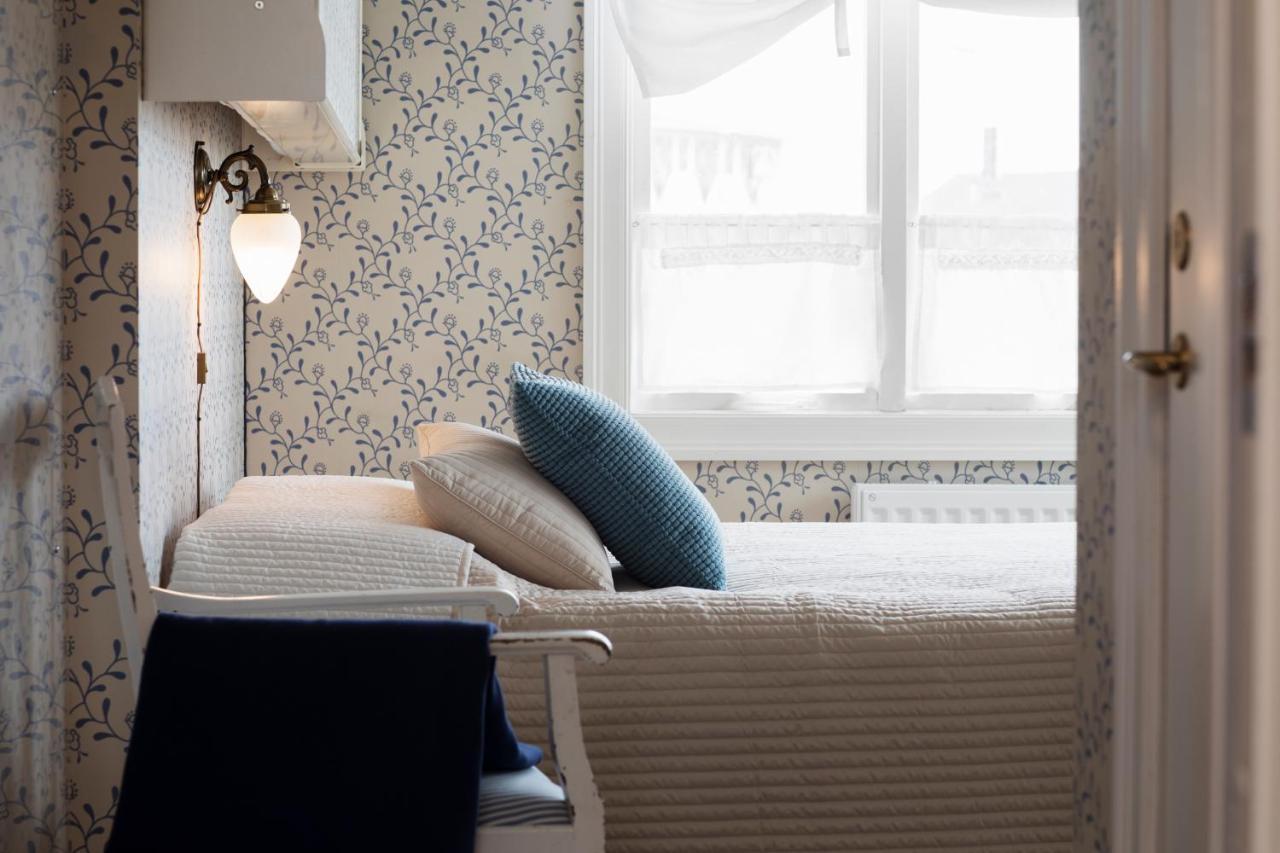 Strandvillan Hotell Och Bed & Breakfast Lysekil Esterno foto