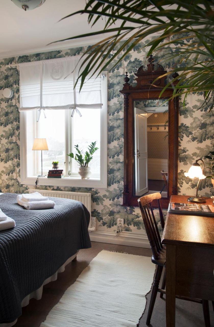 Strandvillan Hotell Och Bed & Breakfast Lysekil Esterno foto